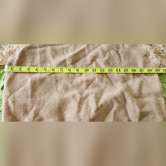 Lace Back Crop Sweater - Picture 5 of 7